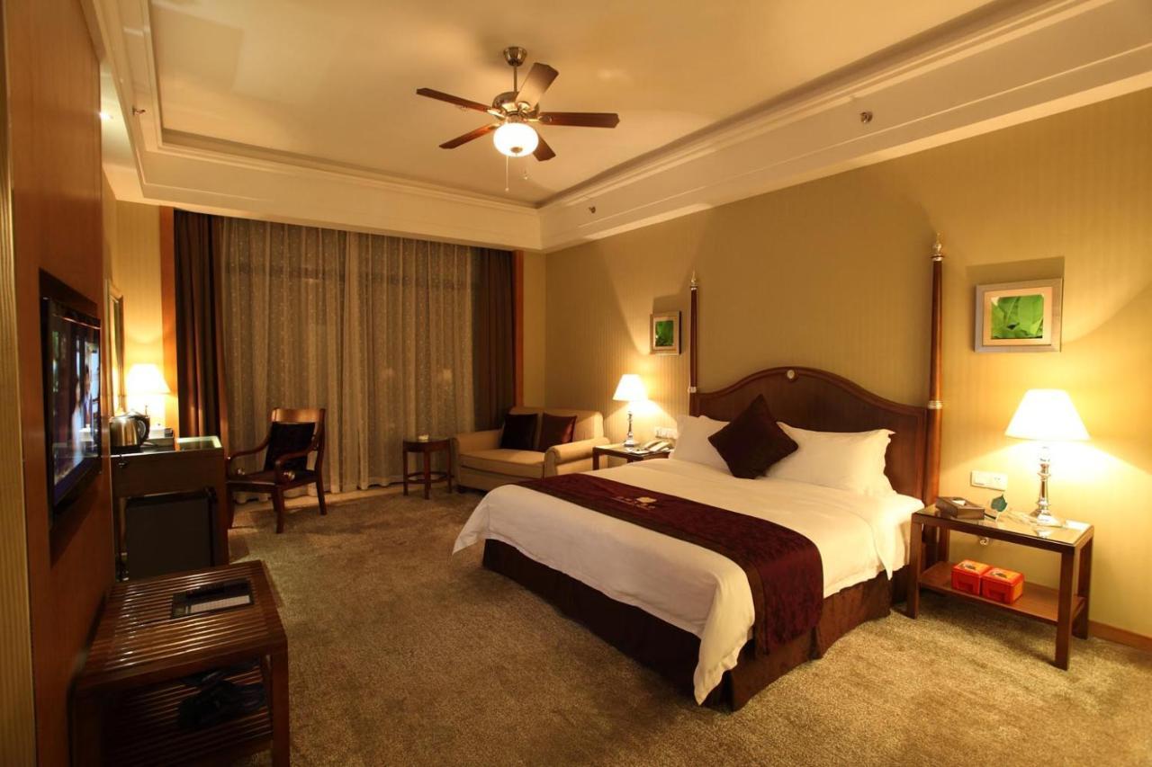 Green Lake Hot Spring Hotel Foshan Esterno foto
